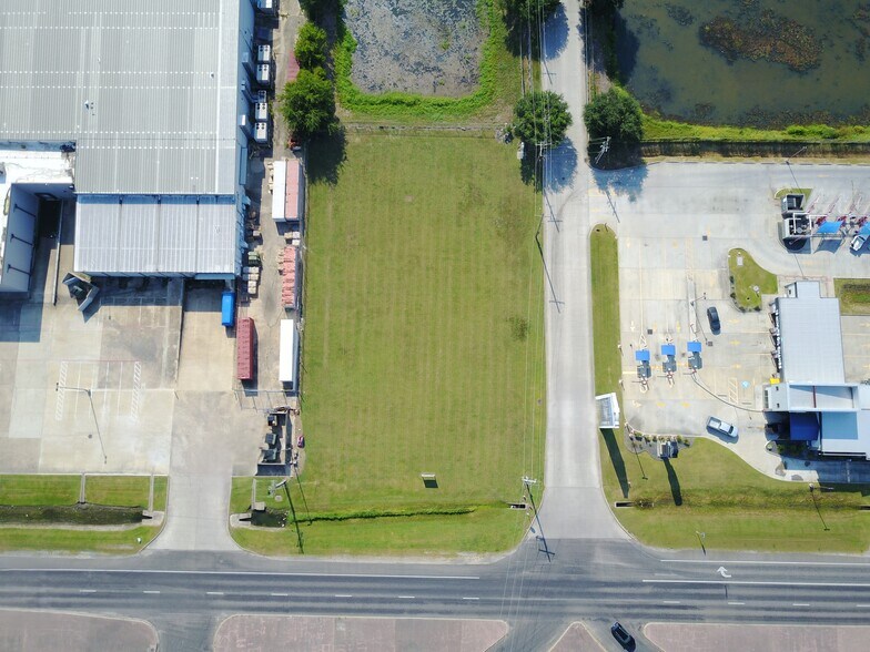 SWC US 287 & FM 365, Port Arthur, TX à louer - Photo du bâtiment - Image 2 de 4