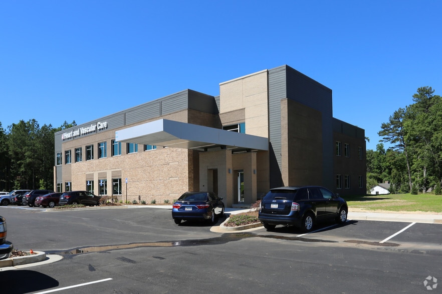 3970 Dep Bill Cantrell Memorial Rd, Cumming, GA à louer - Photo du bâtiment - Image 1 de 7