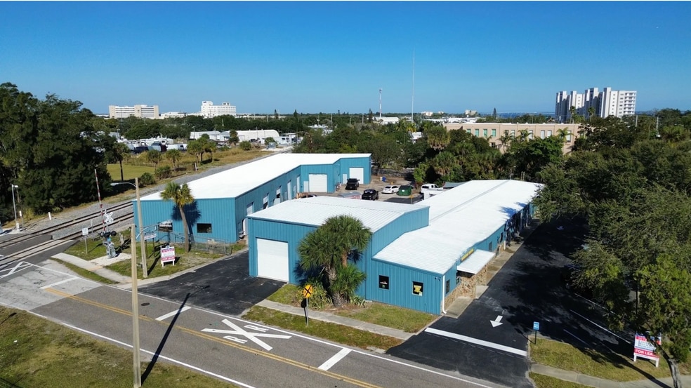 1620 Tangerine St, Melbourne, FL à louer - Photo du bâtiment - Image 2 de 8