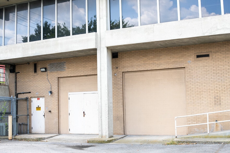 505 Fesslers Ln, Nashville, TN for lease - Building Photo - Image 2 of 16