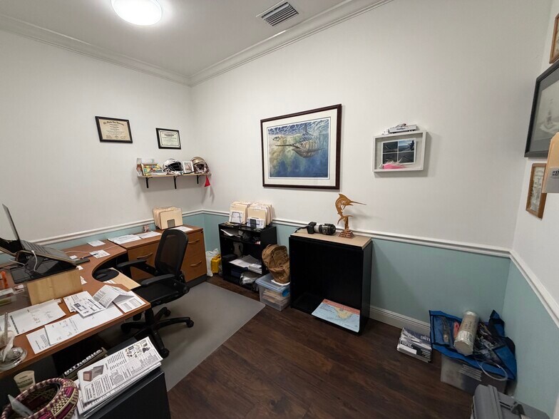 342 Toney Penna Dr, Jupiter, FL à louer - Photo du bâtiment - Image 3 de 7