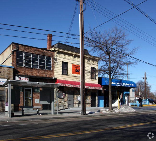 2737 Martin Luther King Jr Ave SE, Washington, DC à vendre - Photo principale - Image 1 de 1