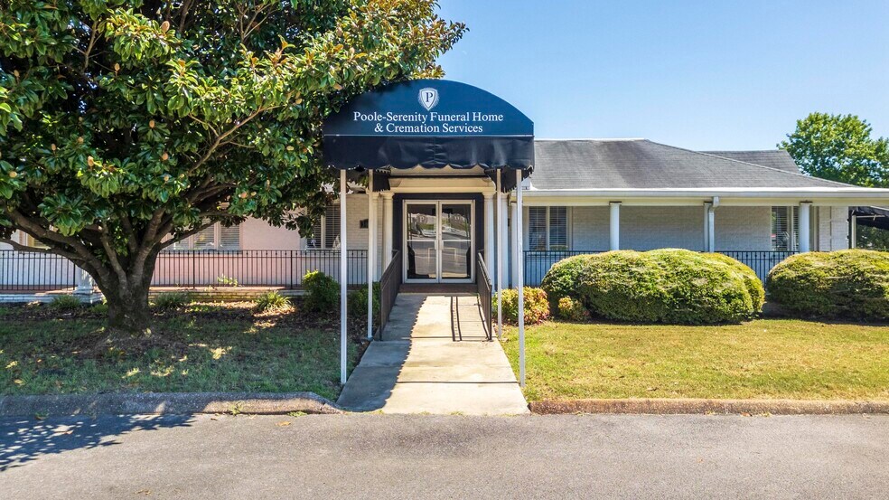 3010 Ocoee St N, Cleveland, TN à vendre - Photo principale - Image 1 de 33