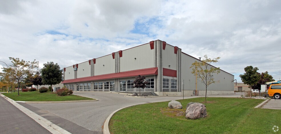 1700 Mcewen Dr, Whitby, ON for sale - Primary Photo - Image 1 of 1