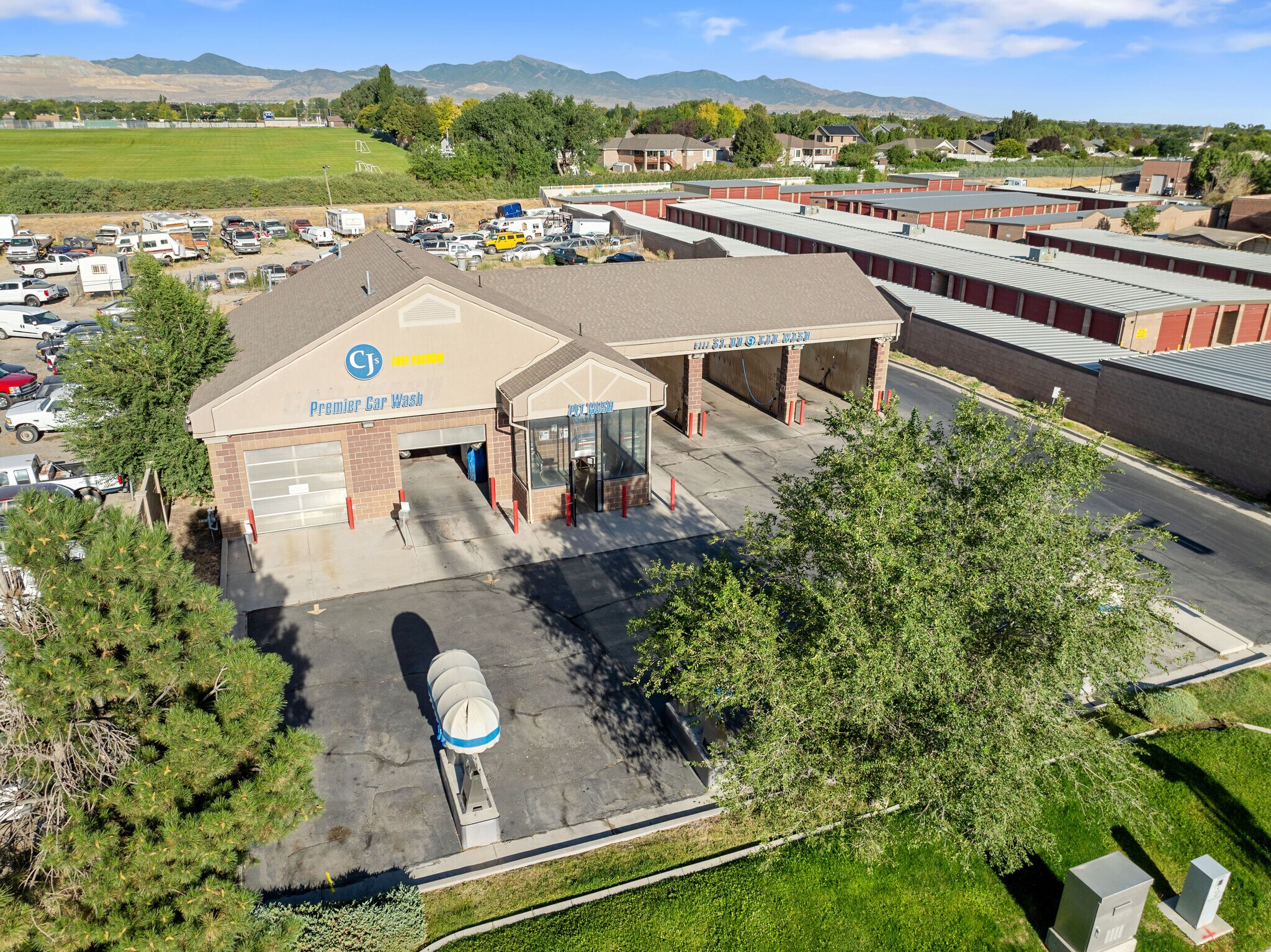 10210 S Redwood Rd, South Jordan, UT à vendre Photo du bâtiment- Image 1 de 11