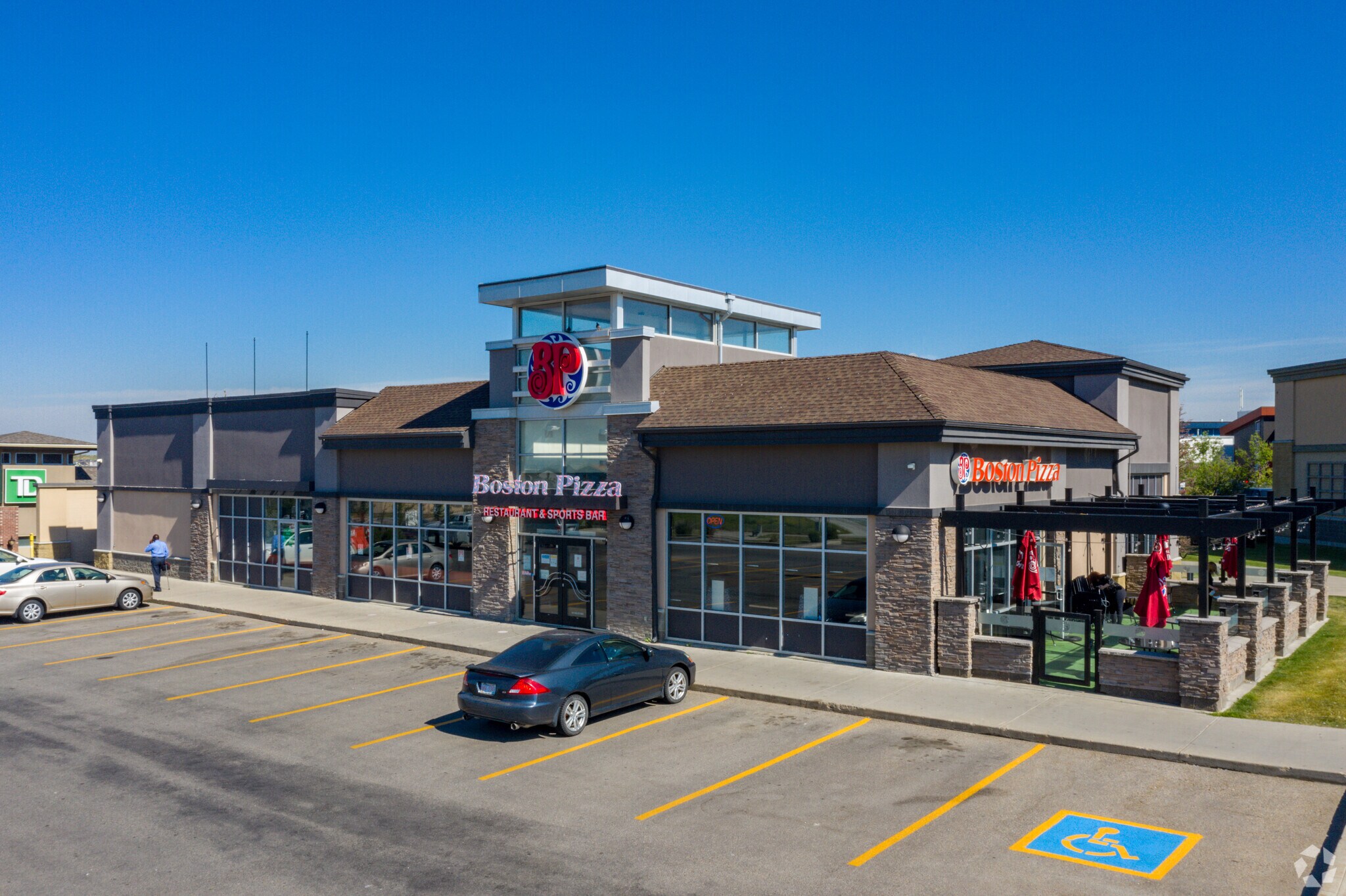 80 Saddletowne Cir NE, Calgary, AB for sale Primary Photo- Image 1 of 4