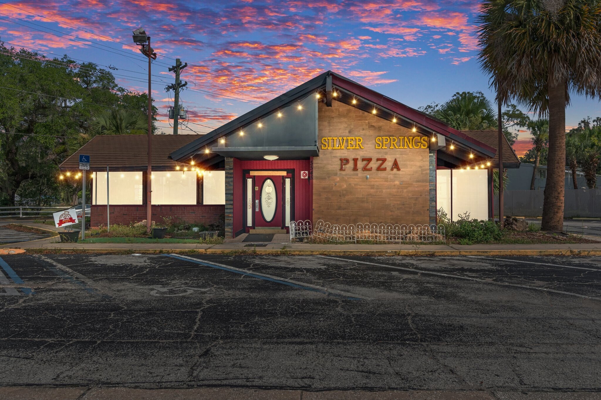 5545 E Silver Springs Blvd, Silver Springs, FL for sale Building Photo- Image 1 of 50