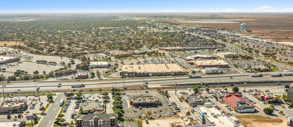 8201 W Interstate 40, Amarillo, TX à vendre - Photo du bâtiment - Image 3 de 10