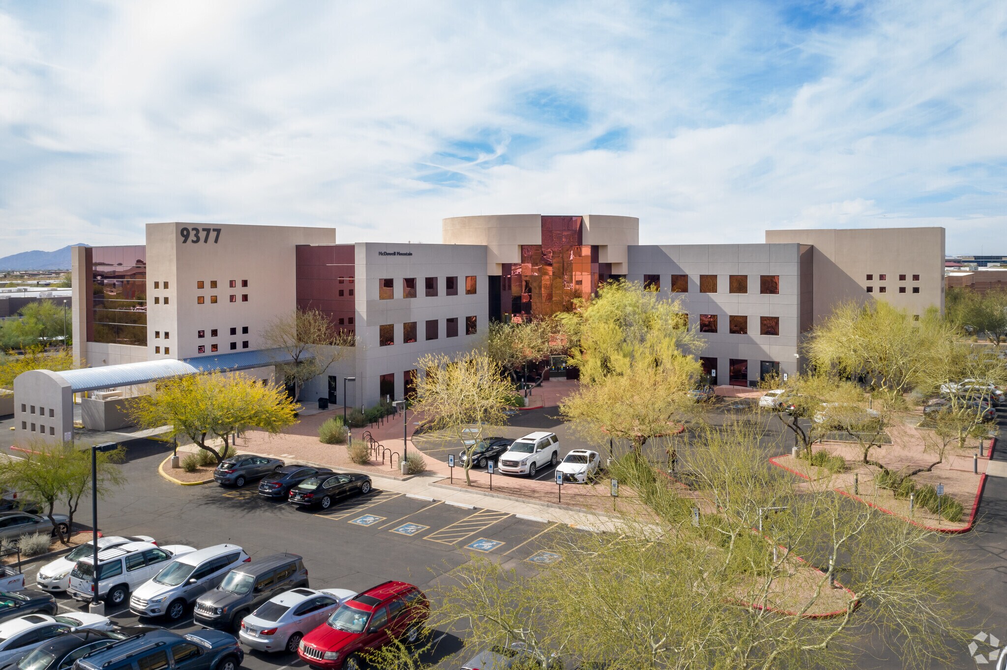 9377 E Bell Rd, Scottsdale, AZ à louer Photo du bâtiment- Image 1 de 6