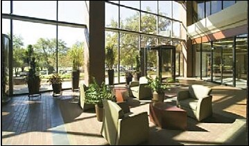 9901 W Interstate 10, San Antonio, TX à louer - Photo du bâtiment - Image 3 de 28