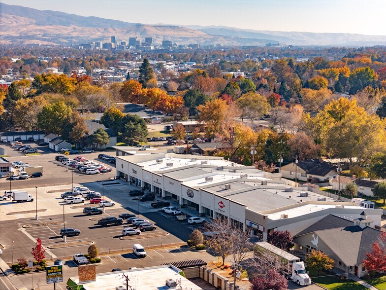 6421-6517 W Ustick Rd, Boise, ID à louer - Photo du bâtiment - Image 2 de 36