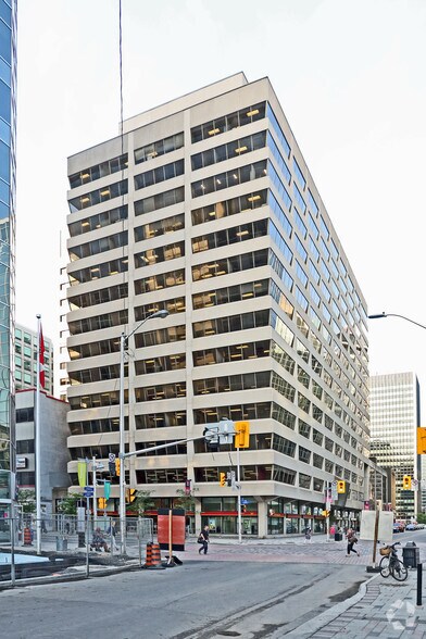 222-230 Queen St, Ottawa, ON à louer - Photo du bâtiment - Image 3 de 24