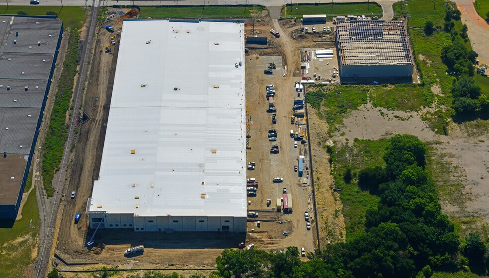 4155 Duncanville Rd, Dallas, TX for sale - Building Photo - Image 2 of 6