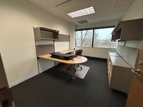 5202 Old Orchard Rd, Skokie, IL à louer Photo intérieure- Image 2 de 7