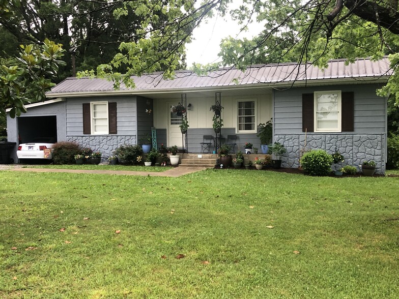 149-151 Freeman St, Tullahoma, TN for sale - Building Photo - Image 3 of 7