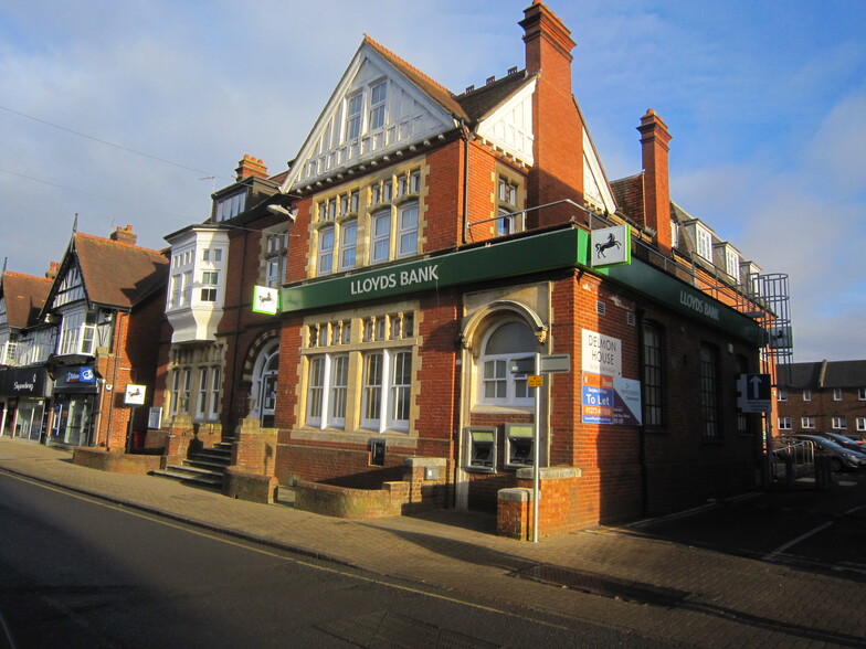 36-38 Church Rd, Burgess Hill for lease - Building Photo - Image 1 of 5