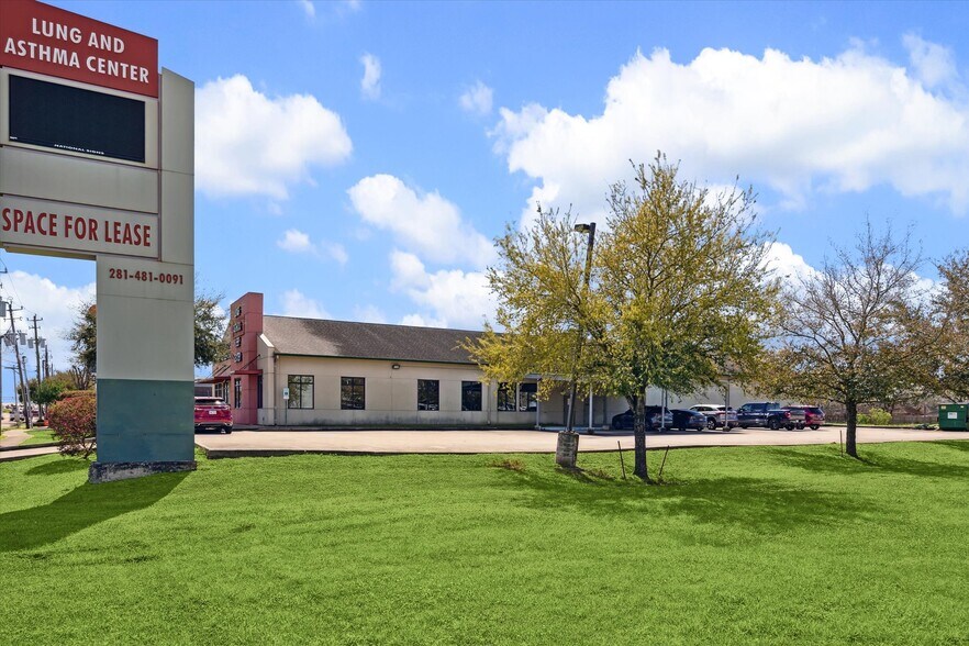 14262 Gulf Fwy, Houston, TX à vendre - Photo du bâtiment - Image 2 de 14