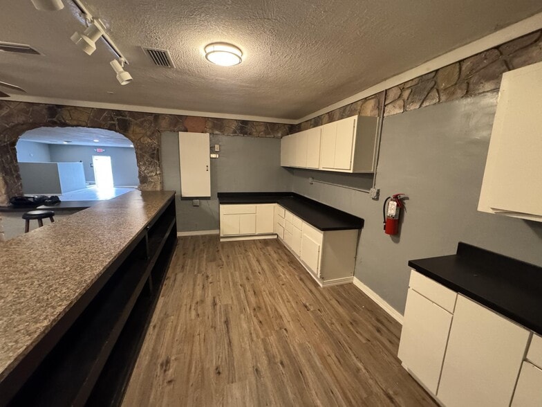7854 Moncrief-Dinsmore Rd, Jacksonville, FL à vendre - Photo intérieure - Image 3 de 17