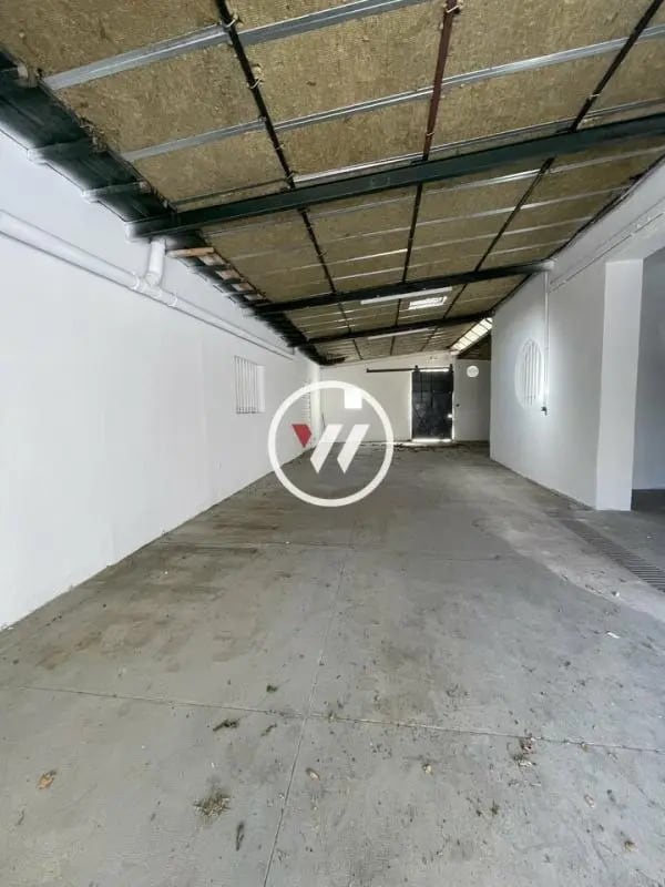 Flex in Marseille for sale Interior Photo- Image 1 of 3