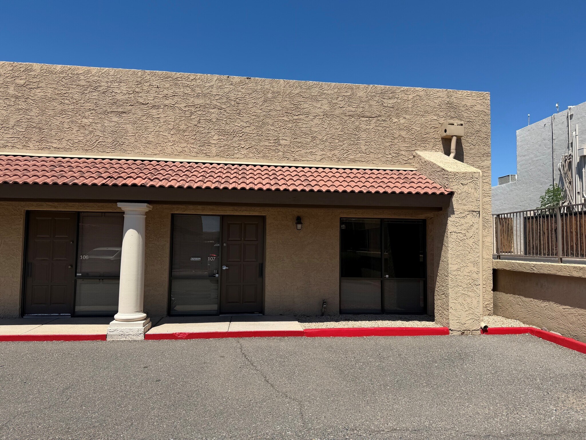 7702 E Gray Rd, Scottsdale, AZ à louer Photo du bâtiment- Image 1 de 5