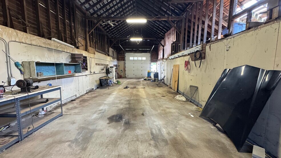 220 Belview Rd, Phillipsburg, NJ à louer - Photo du bâtiment - Image 3 de 13