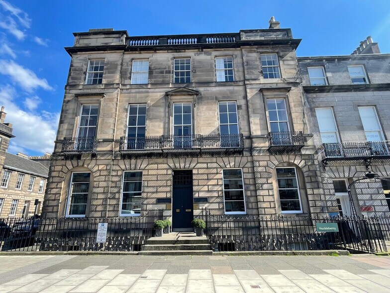28 Melville St, Edinburgh à louer - Photo du bâtiment - Image 2 de 2