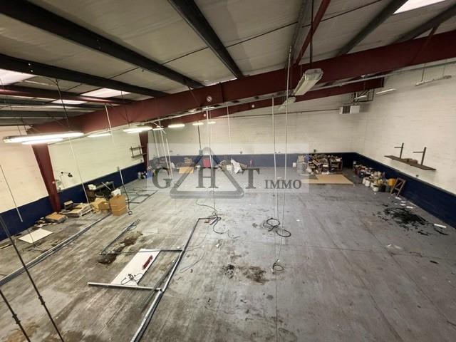 Industrial in Neuilly Plaisance for lease - Interior Photo - Image 2 of 3