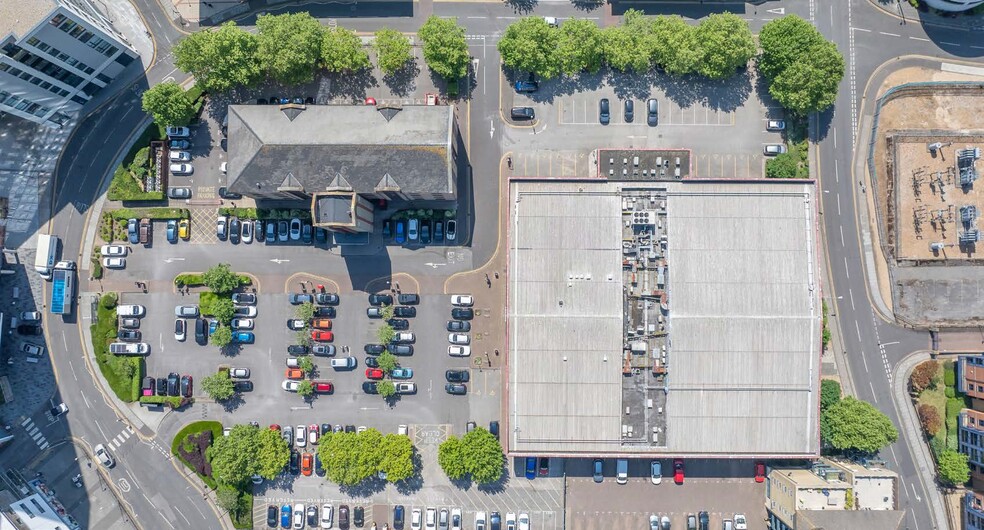 4 Ocean Way, Southampton à louer - Aérien - Image 2 de 4