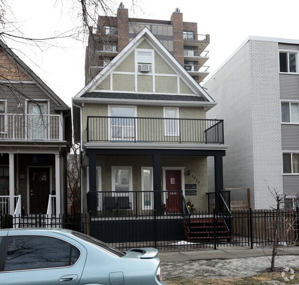 1019 13th Ave SW, Calgary, AB à vendre - Photo du bâtiment - Image 2 de 23