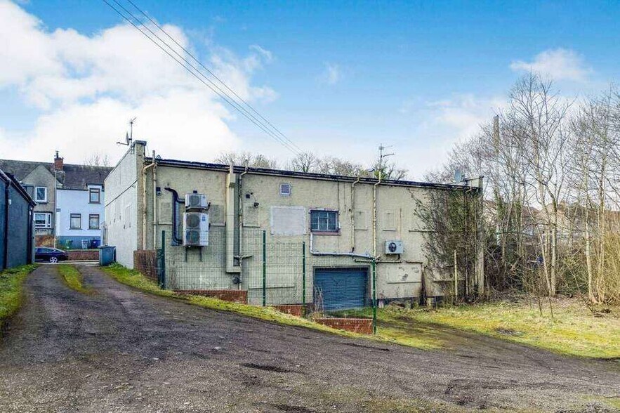 45-45A Neilsland Rd, Hamilton à vendre - Photo du bâtiment - Image 2 de 3