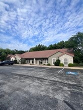 5212 Village Pky, Rogers, AR for lease Interior Photo- Image 1 of 8