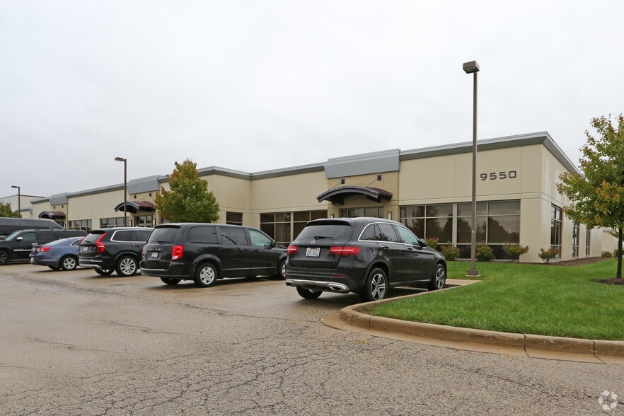 9550 58th Pl, Kenosha, WI for lease - Building Photo - Image 3 of 4