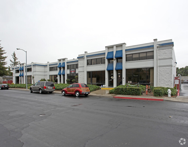 34 Union Way, Vacaville, CA for lease - Building Photo - Image 3 of 47