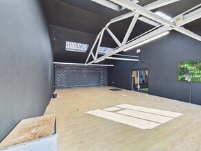 6 Elmbank St, Ayr for lease Interior Photo- Image 2 of 4