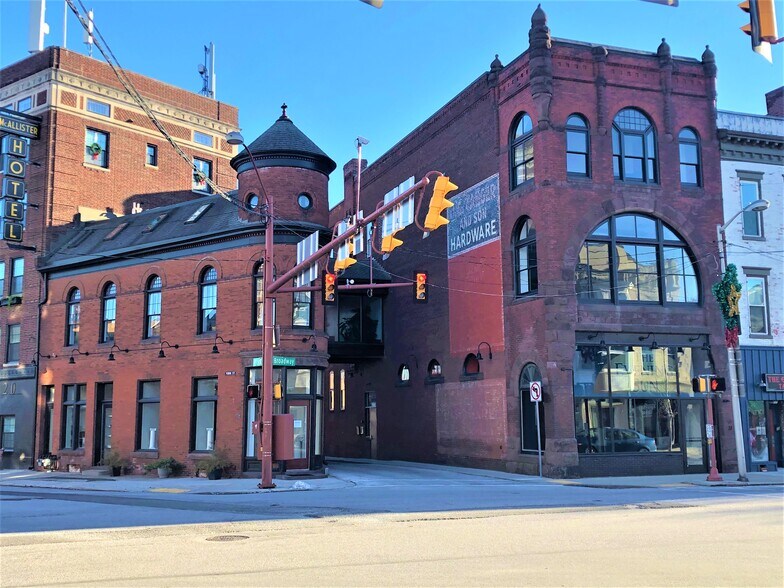 37 Broadway, Hanover, PA à louer - Photo du bâtiment - Image 1 de 11