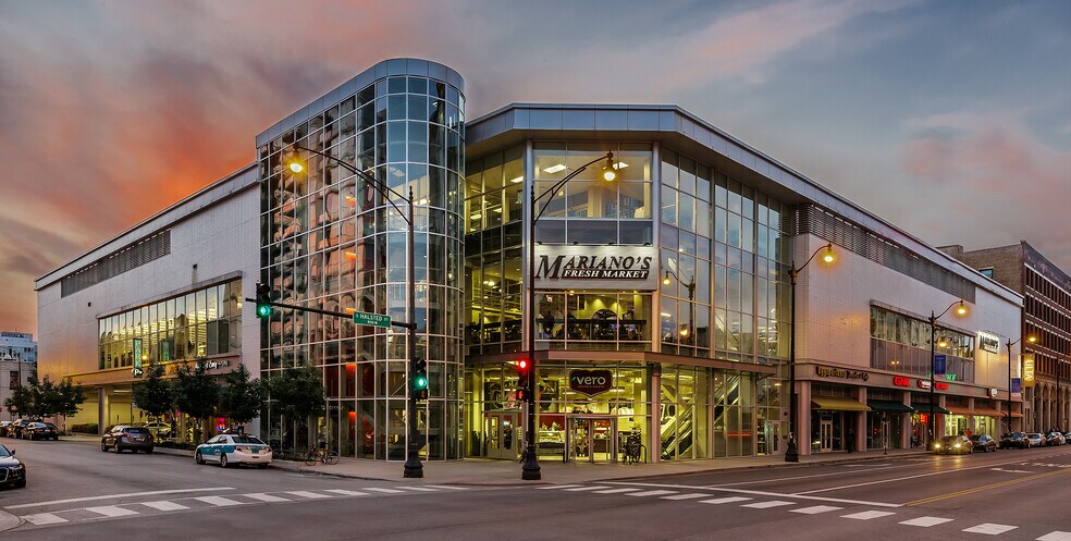 40 S Halsted St, Chicago, IL à louer - Photo du bâtiment - Image 1 de 9