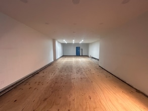 10812 101st Ave, South Richmond Hill, NY à louer Photo intérieure- Image 1 de 3