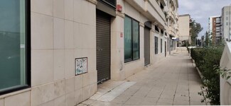 Plus de détails pour Multi-résidentiel à vendre