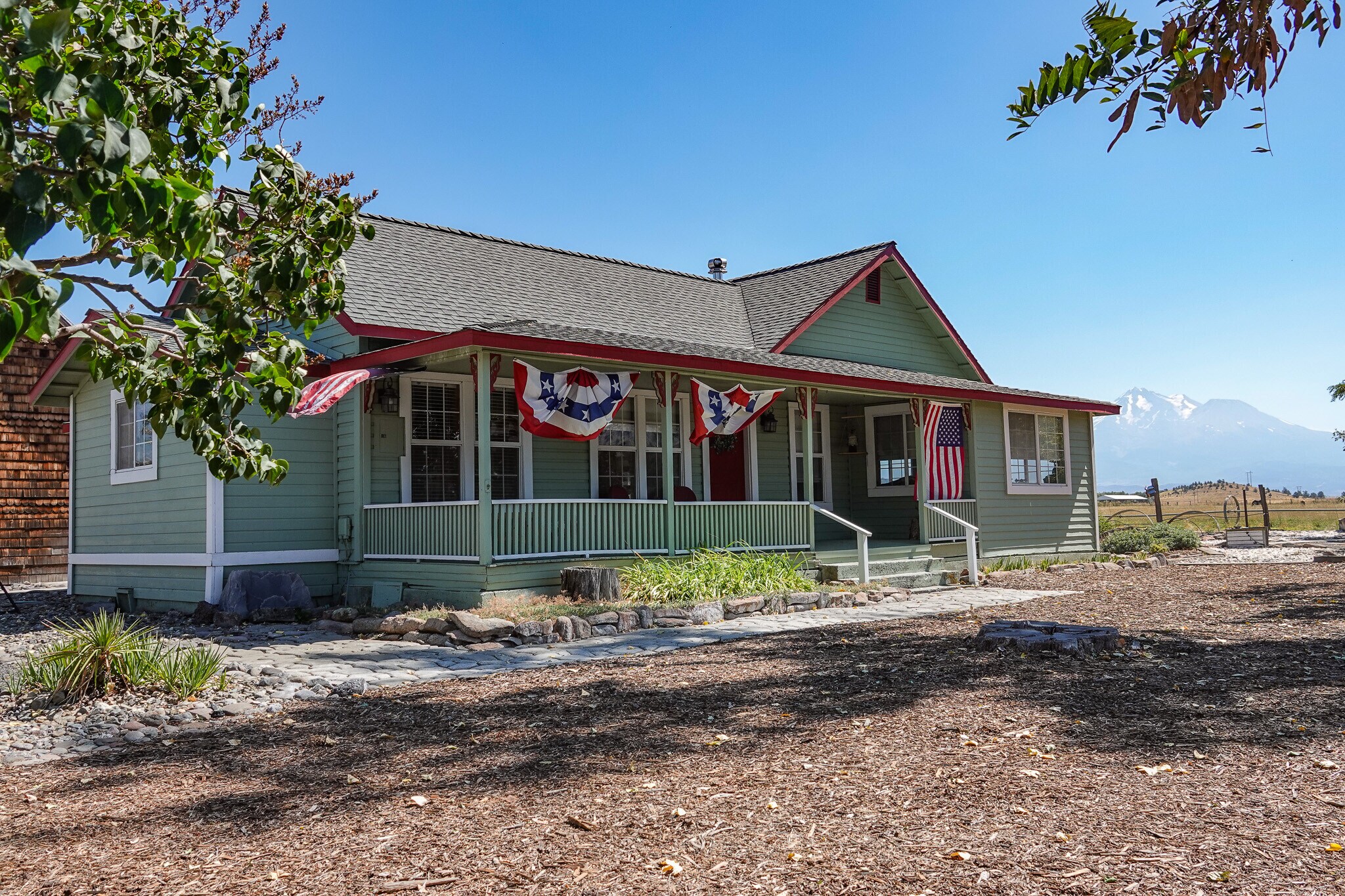3104 Harry Cash Rd, Montague, CA for sale Primary Photo- Image 1 of 73