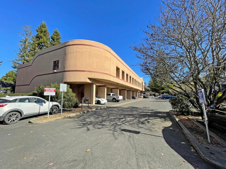 8086 Bodega Ave, Sebastopol, CA à vendre - Photo du bâtiment - Image 3 de 13