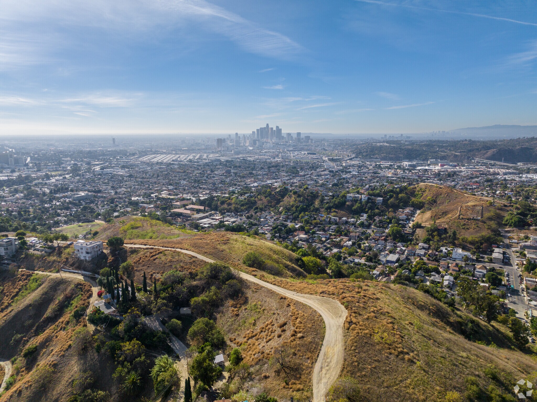 2929 Amethyst St, Los Angeles, CA for sale Primary Photo- Image 1 of 28