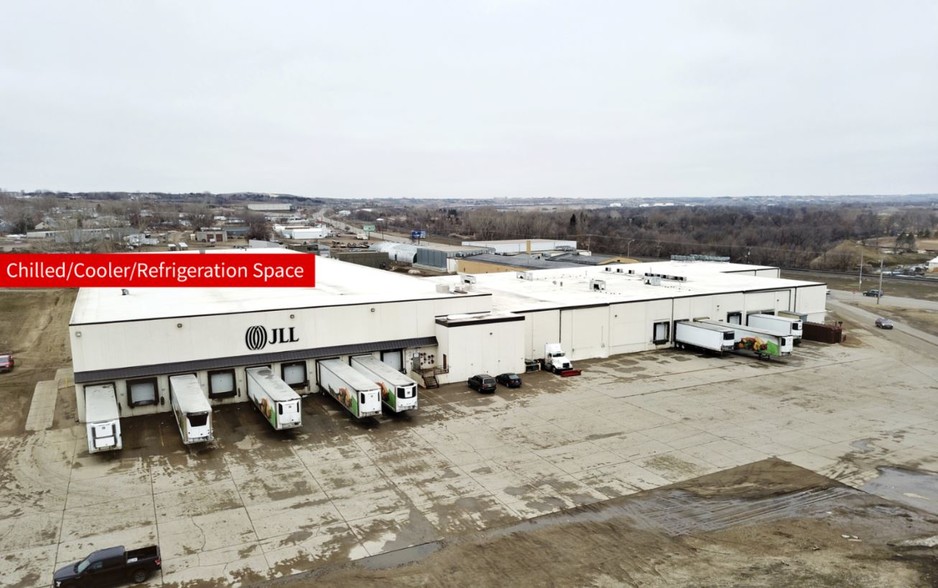 1625 Burdick Expy W, Minot, ND for lease - Building Photo - Image 1 of 18