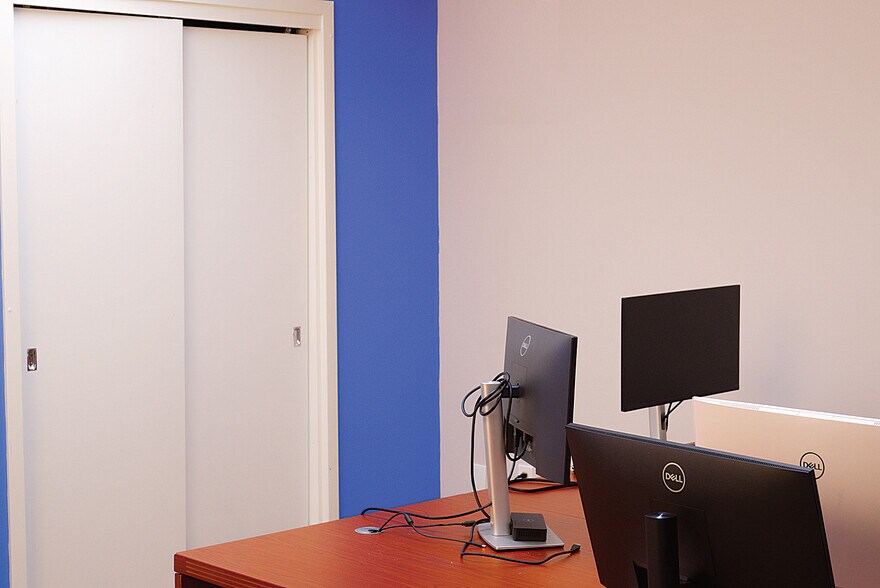 2 Summit Ct, Fishkill, NY à louer - Photo intérieure - Image 2 de 19