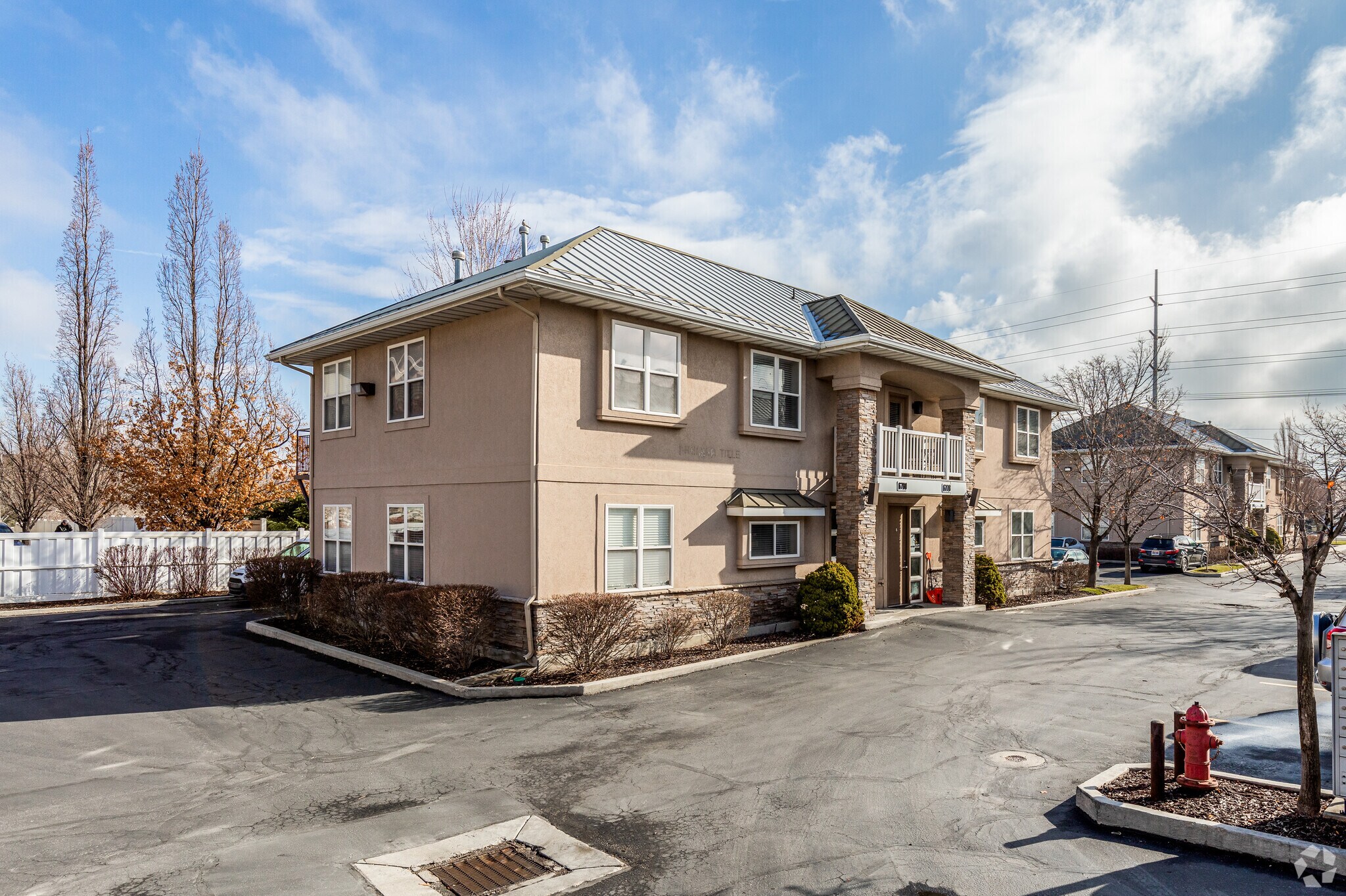 6778-6780 S 1300 E, Salt Lake City, UT à louer Photo du bâtiment- Image 1 de 9