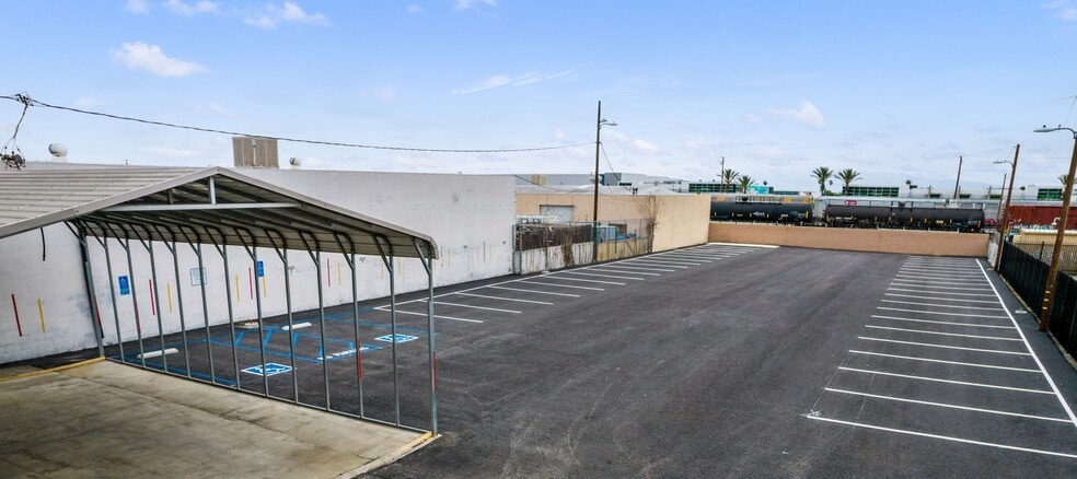 1247 Brooks St, Ontario, CA for lease - Building Photo - Image 3 of 40