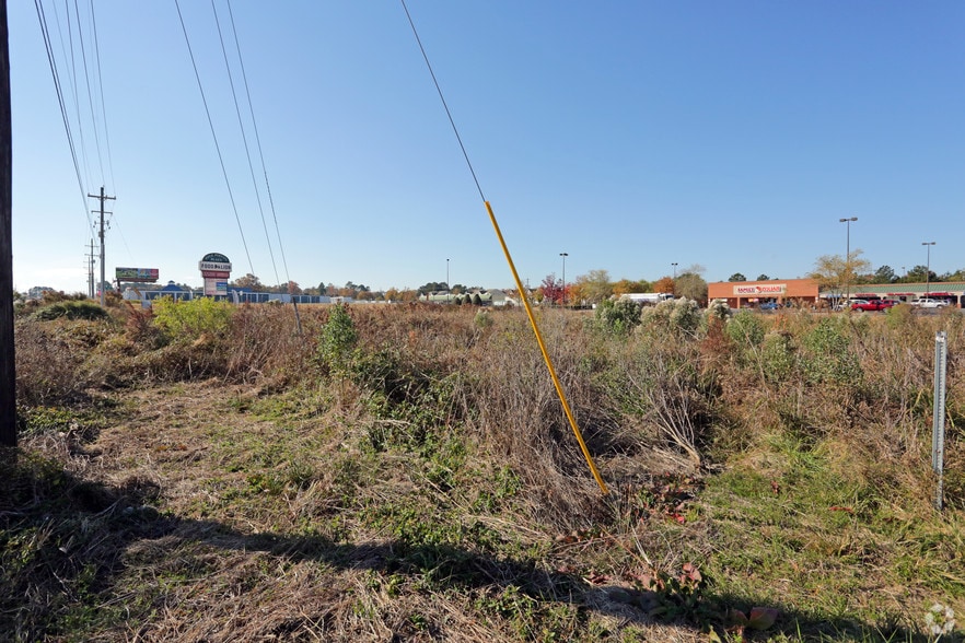 118 Five Points Rd, Goldsboro, NC à louer - Photo du bâtiment - Image 2 de 3