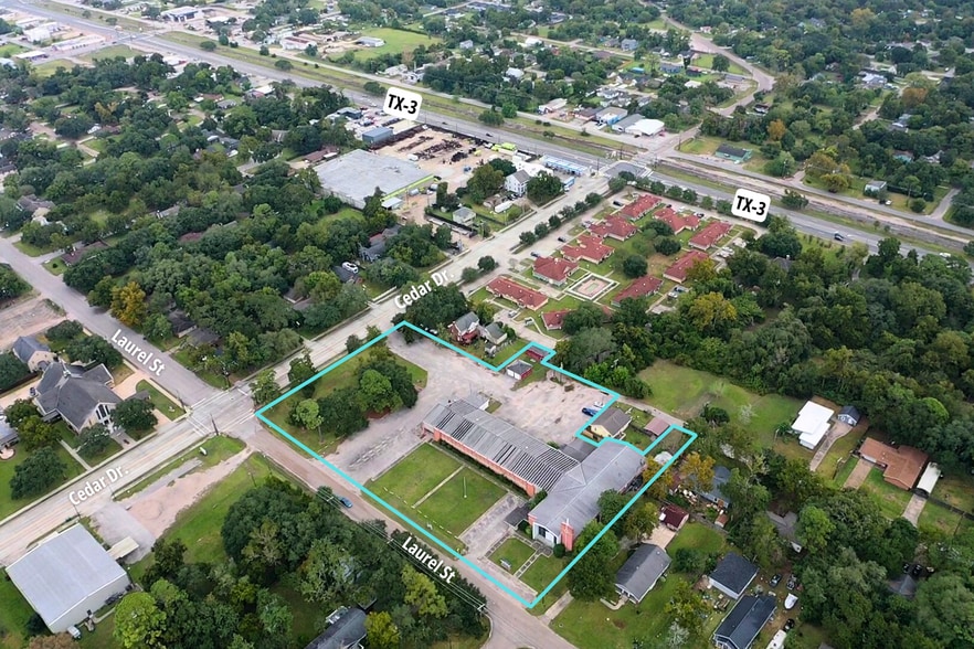 821 Laurel St, La Marque, TX for sale - Building Photo - Image 1 of 23