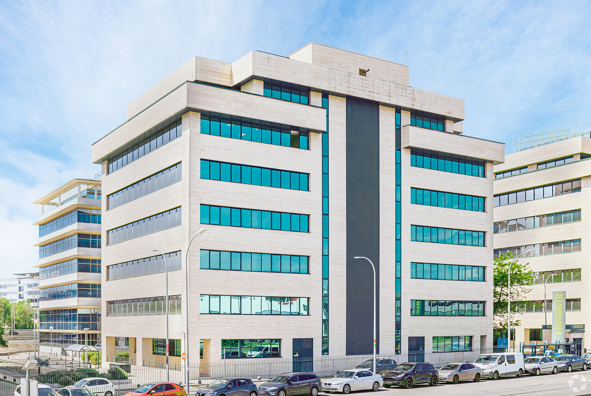 Avenida Sur del Aeropuerto de Barajas, 28, Madrid, Madrid for lease Building Photo- Image 1 of 21