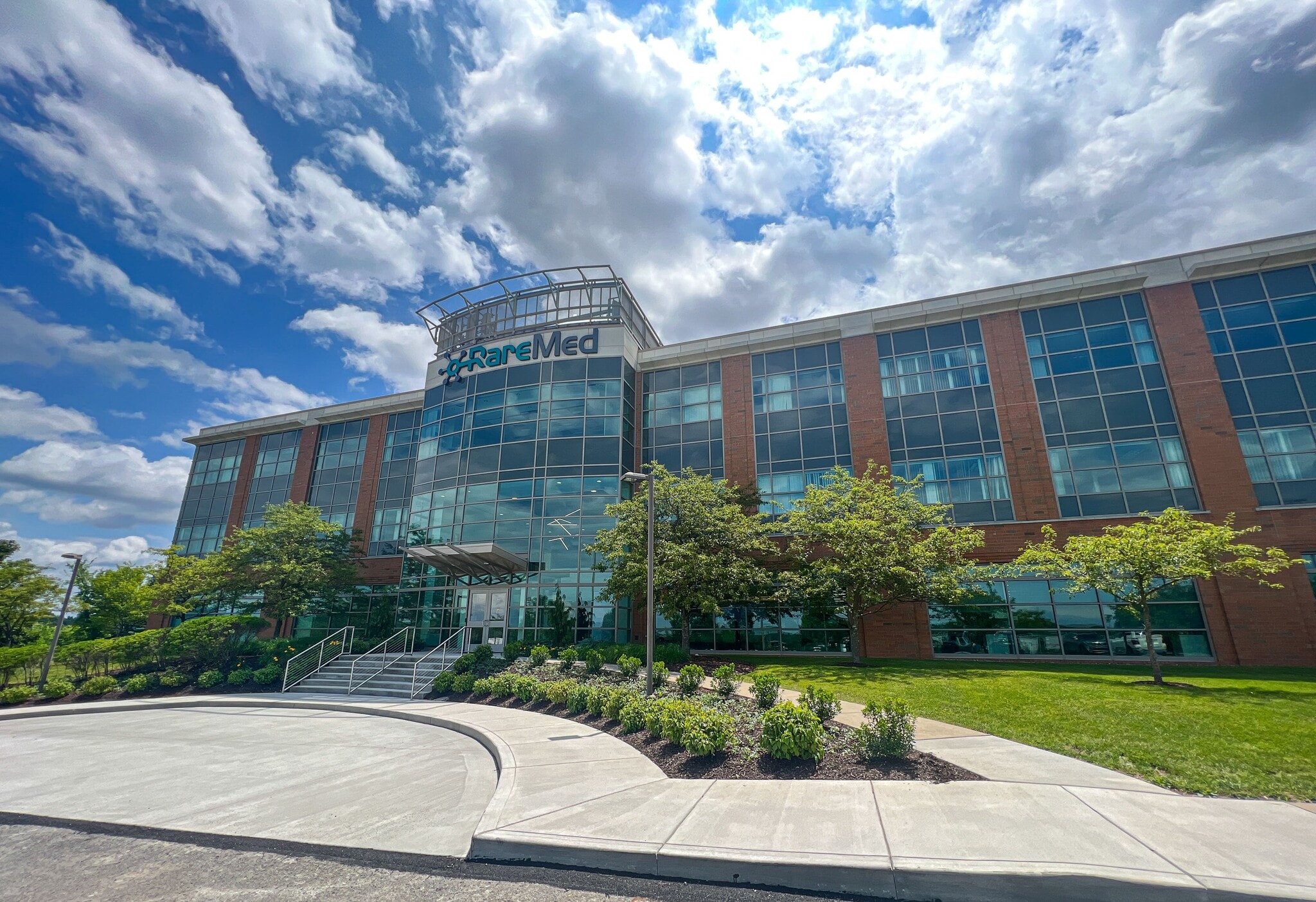 200 Industry Dr, Pittsburgh, PA for lease Primary Photo- Image 1 of 10