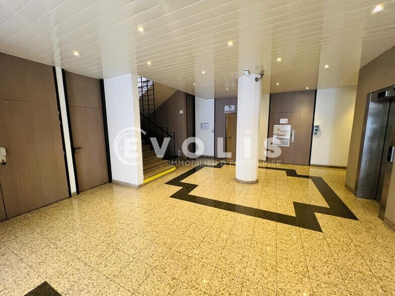 1 Rue De Rome, Rosny-sous-Bois for lease - Lobby - Image 2 of 7